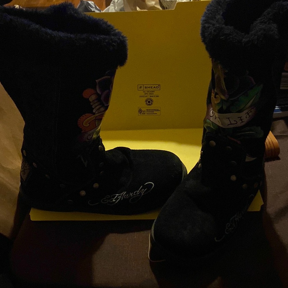 Don Ed Hardy designs suade boots Vintage